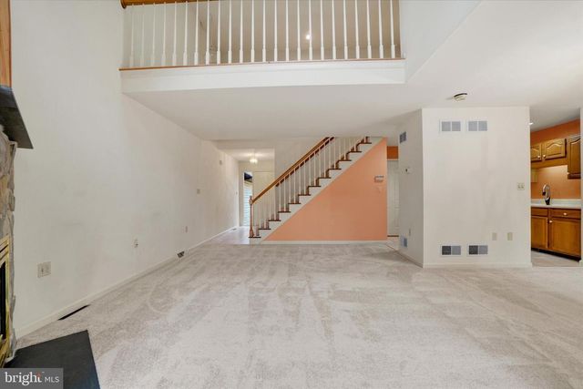 56 JEAN LO WAY, York, PA 17406