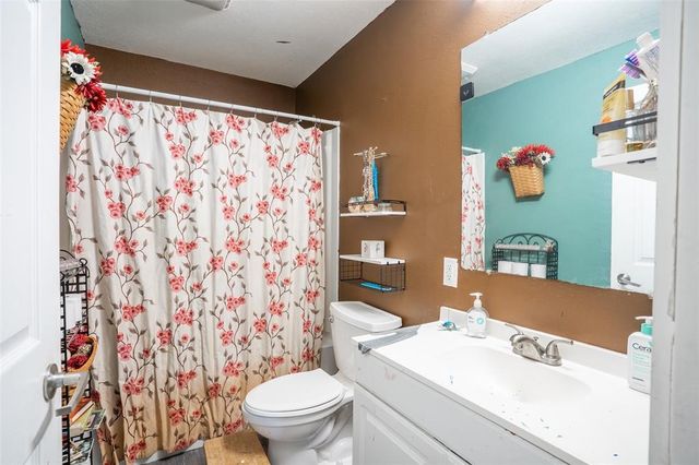 2919 1st Street, Des Moines, IA 50313