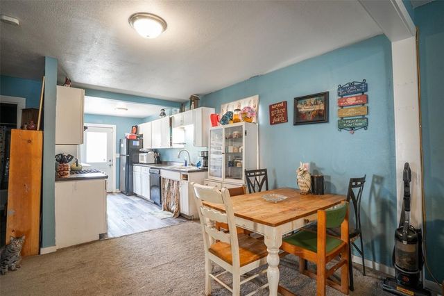 2919 1st Street, Des Moines, IA 50313