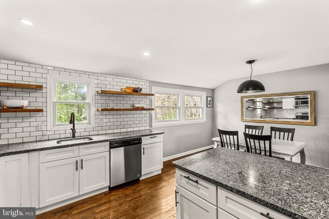 2604 BEECHWOOD RD, Lancaster, PA 17601