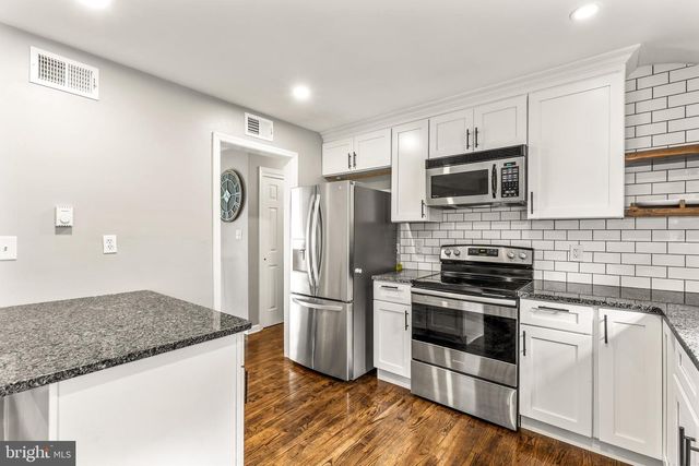 2604 BEECHWOOD RD, Lancaster, PA 17601