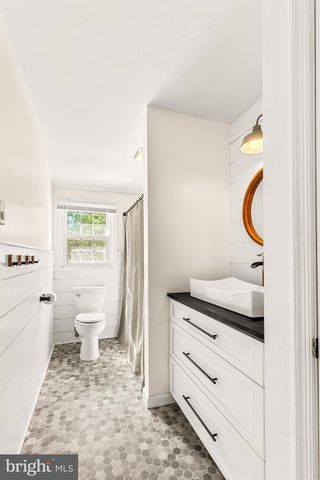2604 BEECHWOOD RD, Lancaster, PA 17601