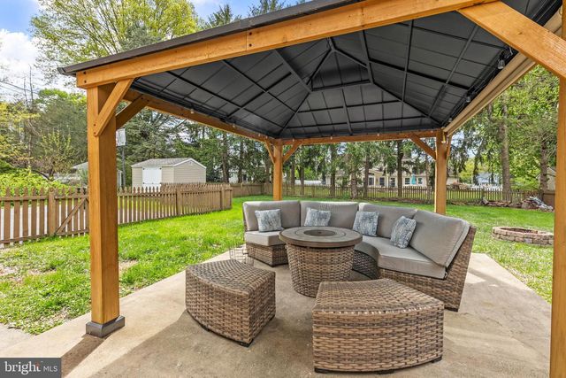 2604 BEECHWOOD RD, Lancaster, PA 17601