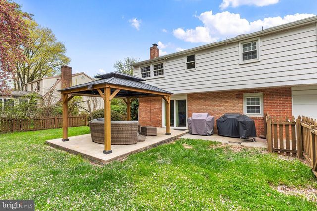 2604 BEECHWOOD RD, Lancaster, PA 17601