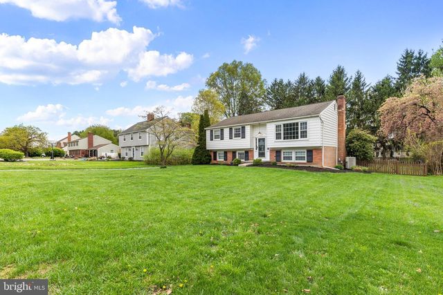 2604 BEECHWOOD RD, Lancaster, PA 17601
