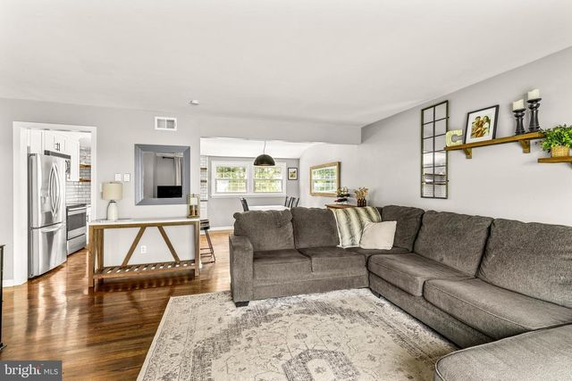 2604 BEECHWOOD RD, Lancaster, PA 17601