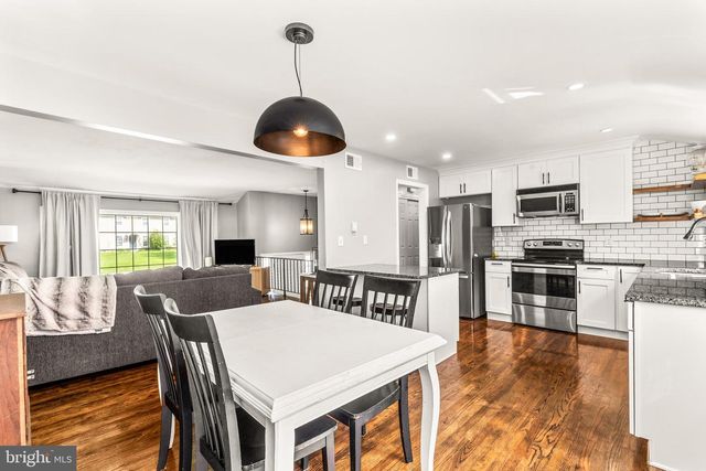 2604 BEECHWOOD RD, Lancaster, PA 17601