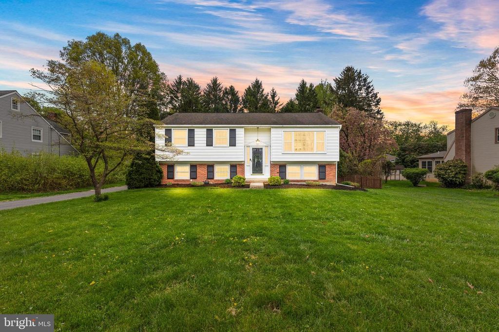 2604 BEECHWOOD RD, Lancaster, PA 17601