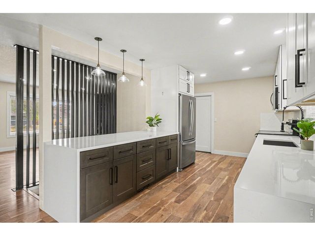 2421 Courtney Dr, Loveland, CO 80537