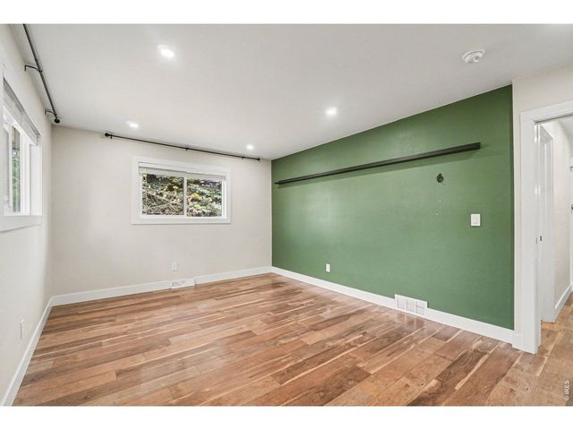 2421 Courtney Dr, Loveland, CO 80537