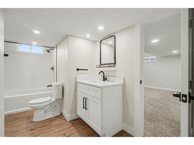 2421 Courtney Dr, Loveland, CO 80537