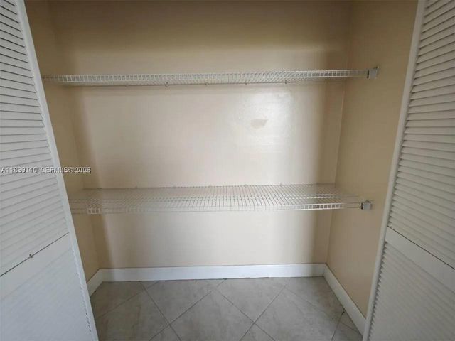 3701 N Country Club Drive 705, Aventura, FL 33180