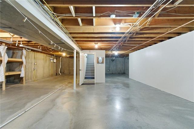 1108 S Esplanade Street, Leavenworth, KS 66048