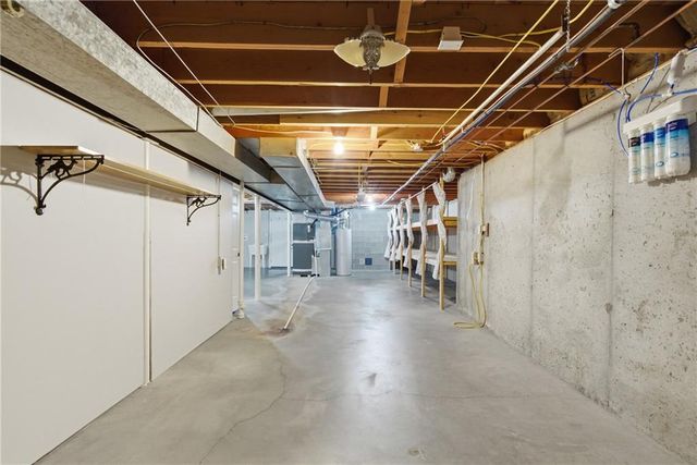 1108 S Esplanade Street, Leavenworth, KS 66048