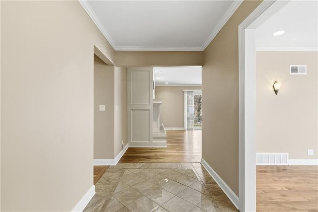 1108 S Esplanade Street, Leavenworth, KS 66048