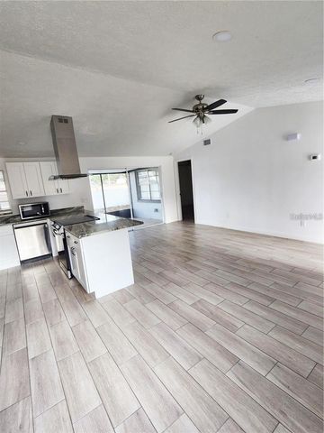 3244 FOX LAKE DRIVE, Tampa, FL 33618