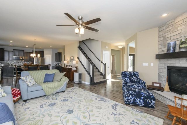 512 Westlawn AVENUE, Mukwonago, WI 53149