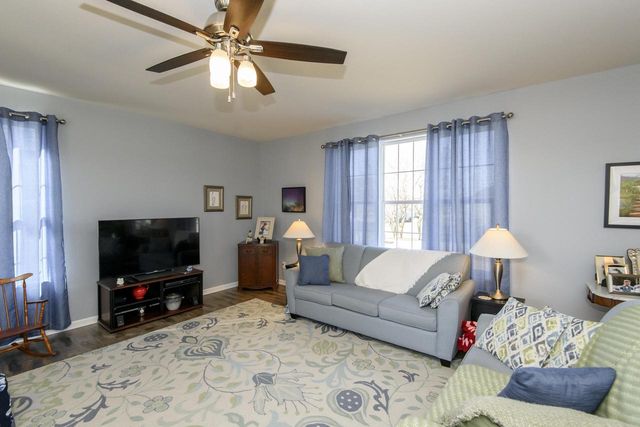 512 Westlawn AVENUE, Mukwonago, WI 53149