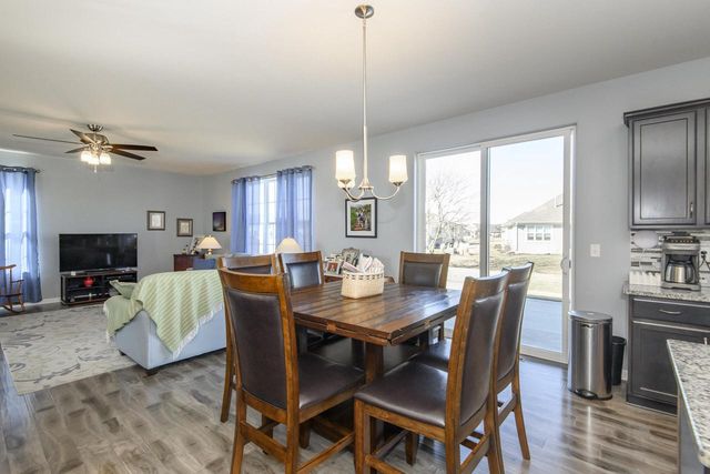 512 Westlawn AVENUE, Mukwonago, WI 53149