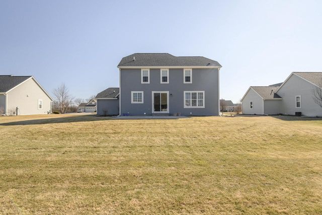 512 Westlawn AVENUE, Mukwonago, WI 53149