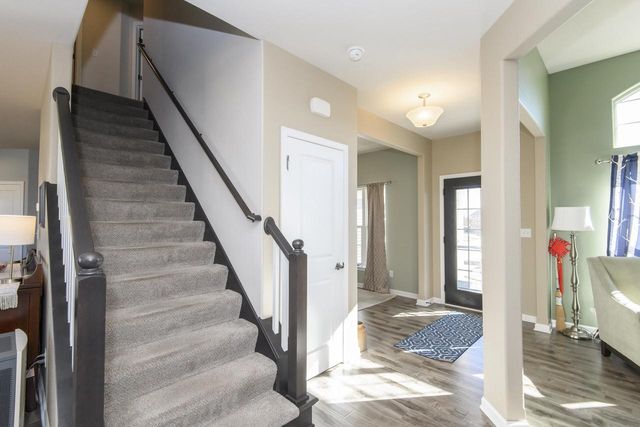 512 Westlawn AVENUE, Mukwonago, WI 53149