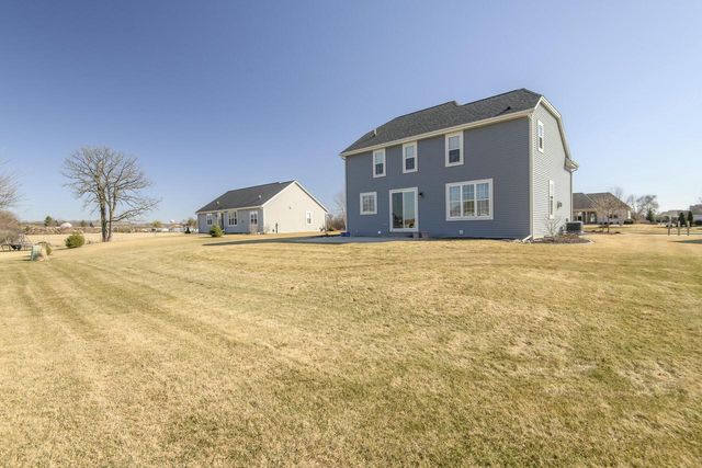 512 Westlawn AVENUE, Mukwonago, WI 53149