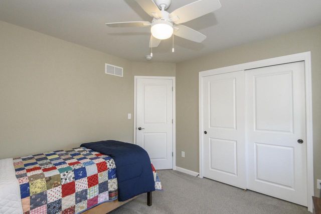 512 Westlawn AVENUE, Mukwonago, WI 53149