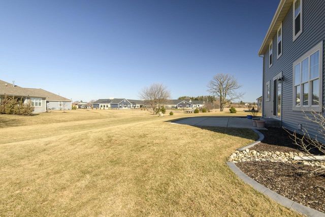 512 Westlawn AVENUE, Mukwonago, WI 53149