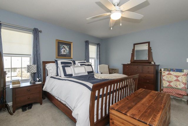 512 Westlawn AVENUE, Mukwonago, WI 53149