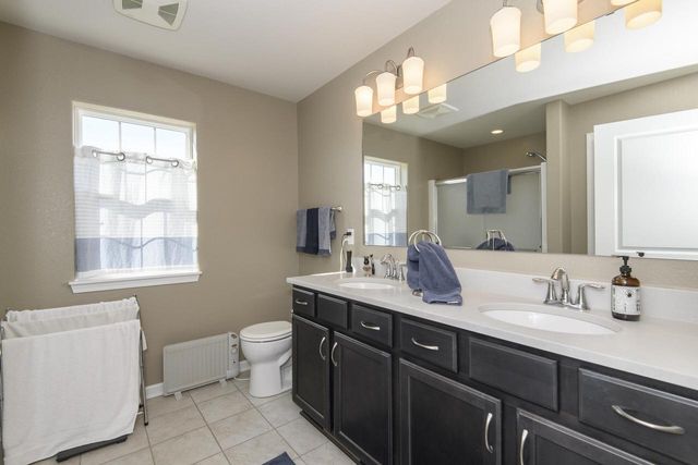 512 Westlawn AVENUE, Mukwonago, WI 53149