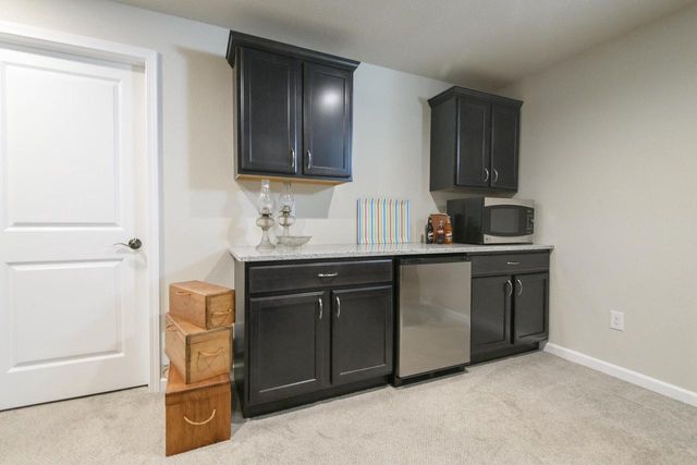 512 Westlawn AVENUE, Mukwonago, WI 53149