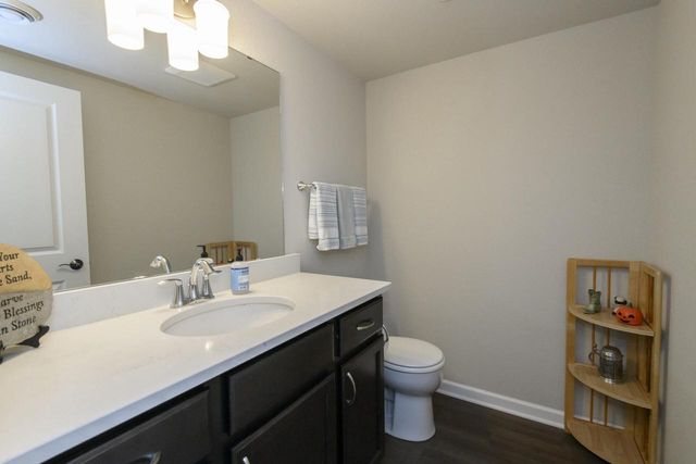 512 Westlawn AVENUE, Mukwonago, WI 53149