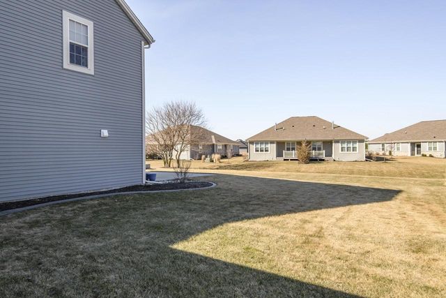 512 Westlawn AVENUE, Mukwonago, WI 53149