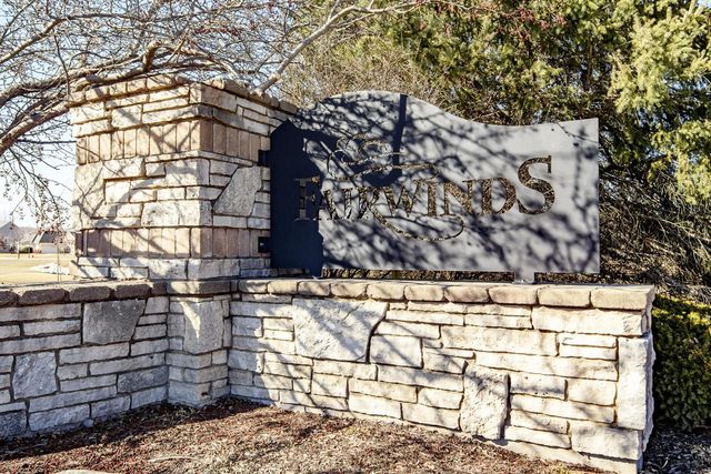 512 Westlawn AVENUE, Mukwonago, WI 53149