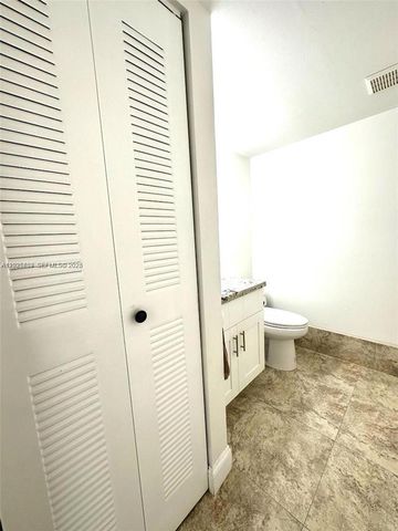 850 SW 138th Ave 307D, Pembroke Pines, FL 33027