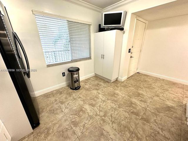 850 SW 138th Ave 307D, Pembroke Pines, FL 33027