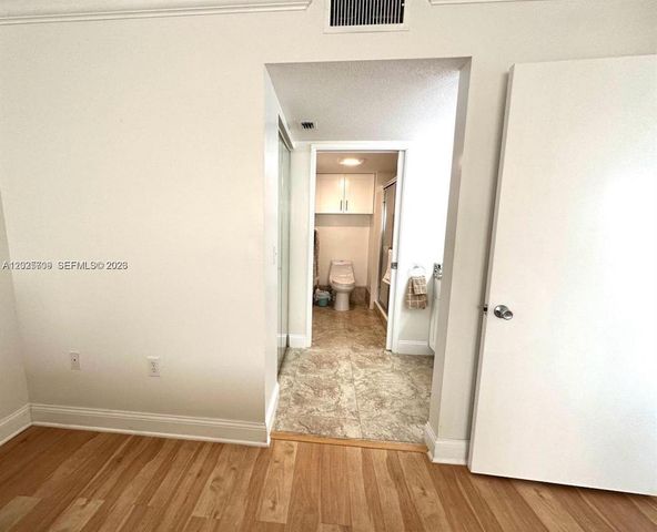 850 SW 138th Ave 307D, Pembroke Pines, FL 33027
