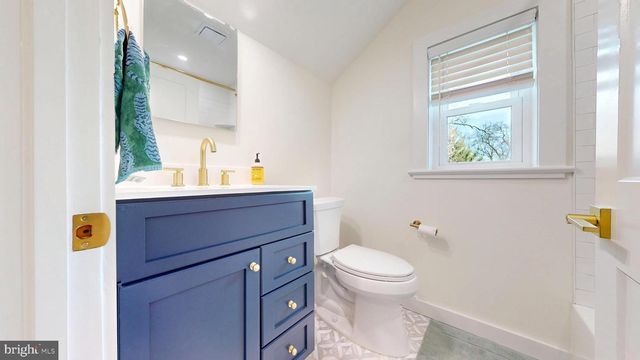 122 N NEW RD, Absecon, NJ 08201