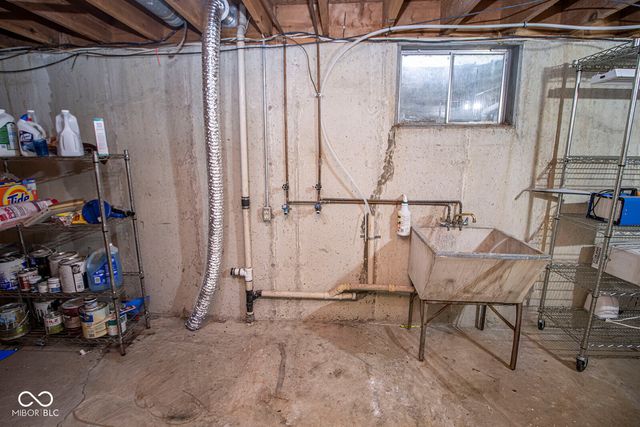 820 Fenster Court, Indianapolis, IN 46234