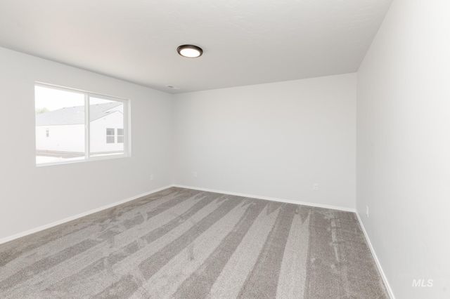 1642 SW Besra Dr, Mountain Home, ID 83647