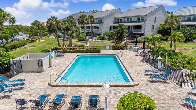 1375 PINELLAS BAYWAY 30, Tierra Verde, FL 33715