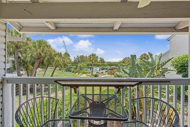 1375 PINELLAS BAYWAY 30, Tierra Verde, FL 33715