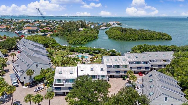 1375 PINELLAS BAYWAY 30, Tierra Verde, FL 33715