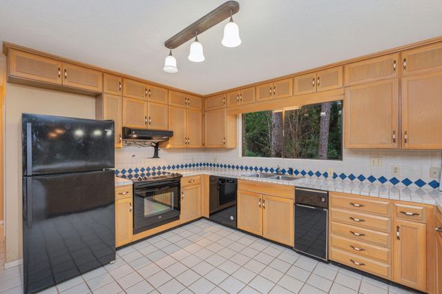 6070 W Dogwood Drive, Crestview, FL 32536