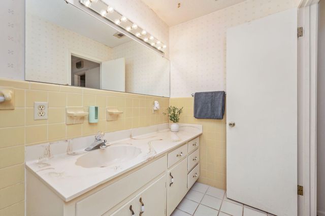 6070 W Dogwood Drive, Crestview, FL 32536