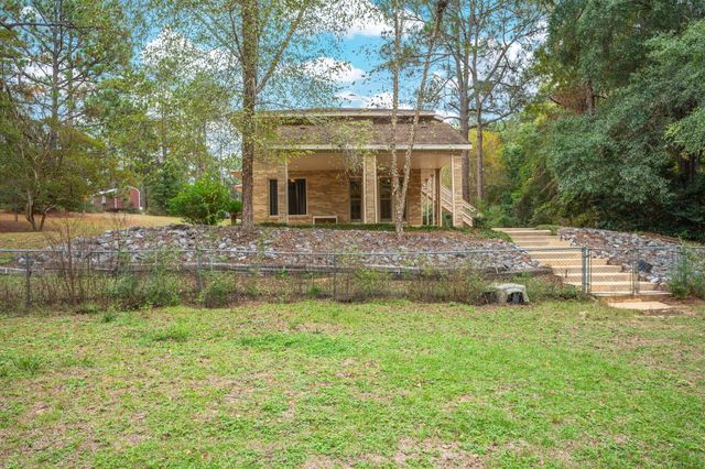 6070 W Dogwood Drive, Crestview, FL 32536