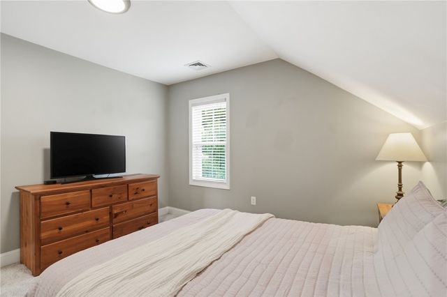 91 Sowams Road, Barrington, RI 02806