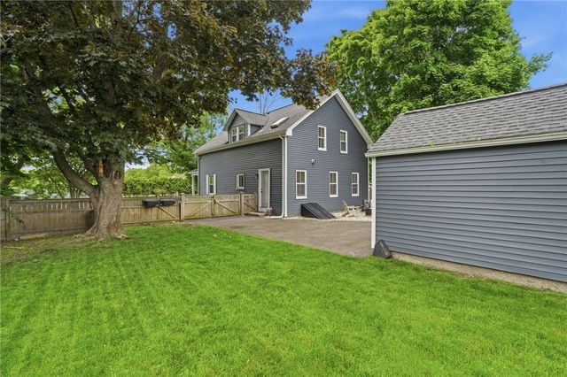 91 Sowams Road, Barrington, RI 02806