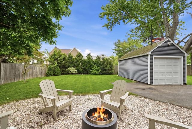 91 Sowams Road, Barrington, RI 02806