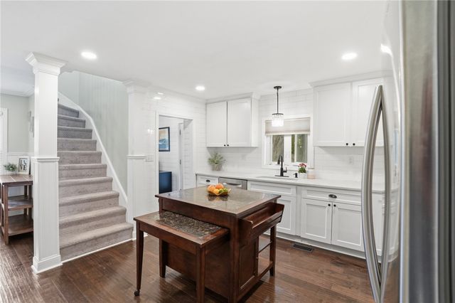 91 Sowams Road, Barrington, RI 02806